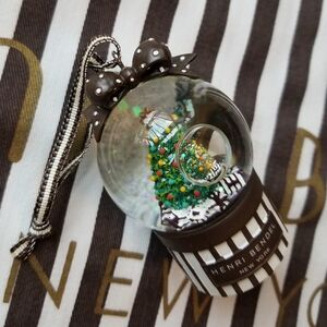 ❗Henri Bendel Green Tree Globe Ornament❗